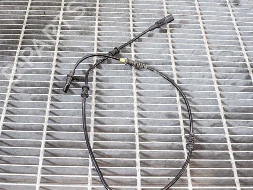 Used Electronic sensor Electronic sensor MERCEDES-BENZ GLA-CLASS (X156) GLA 180 (156.942) (122 hp) 6743793 6743793