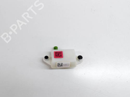 Used Electronic module Electronic module TESLA MODEL 3 (5YJ3) EV AWD (351 hp) 27757893 27757893