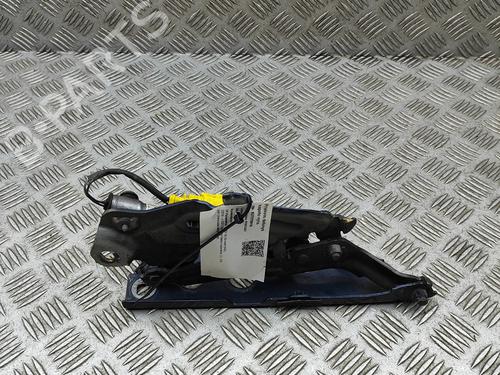 Used Hinge/Door check strap Hinge/Door check strap 38071102 38071102