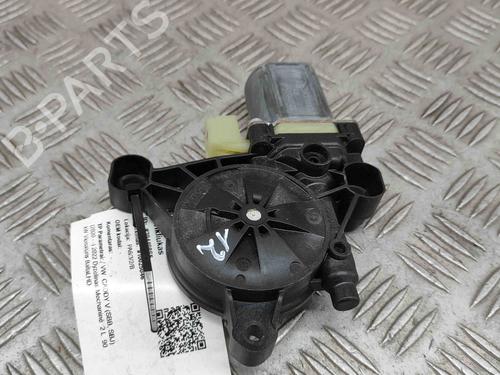 Moteur de lève-vitre avant gauche VW CADDY V MPV (SBB, SBJ) 2.0 TDI 4motion (122 hp) 27785424