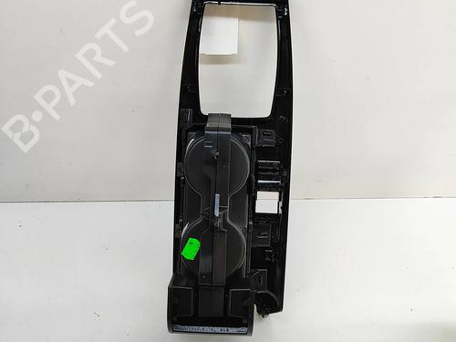 Middle console CITROËN C4 III (BA_, BB_, BC_) 1.2 PureTech 130 (BAHNSA, BAHNSB) | BP28557868I22