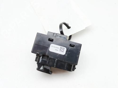Right rear window switch TESLA MODEL Y (5YJY) EV Performance All-wheel Drive | BP38783144I28 - Image 5