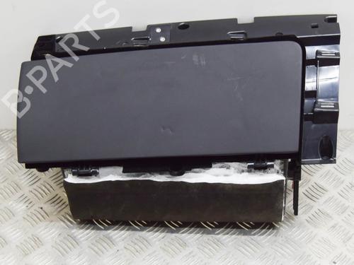 Used Glove box Glove box TESLA MODEL S (5YJS) 75 (320 hp) 7799166 7799166