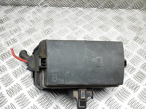 Used Fuse box Fuse box 37996578 37996578