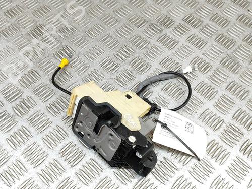 rear-left-lock-volvo-xc40-536-2017-27774729 main image