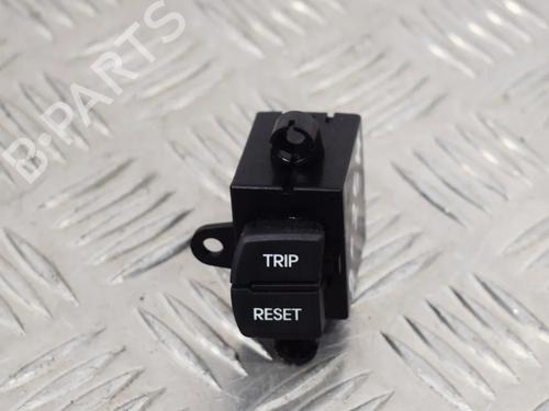 switch-hyundai-genesis-coupe-38-v6-202008373-2008-6737590 main image