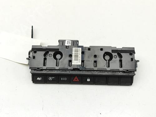 switch-renault-master-iii-van-fv-2010-30082369 main image