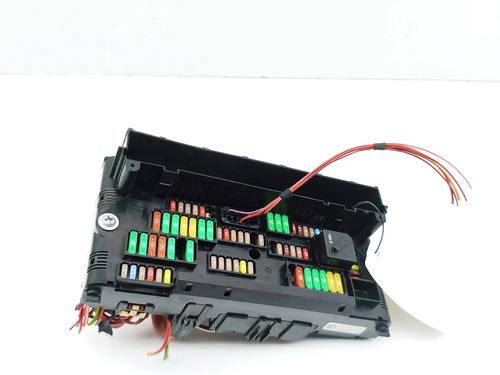 Used Fuse box Fuse box 39409982 39409982