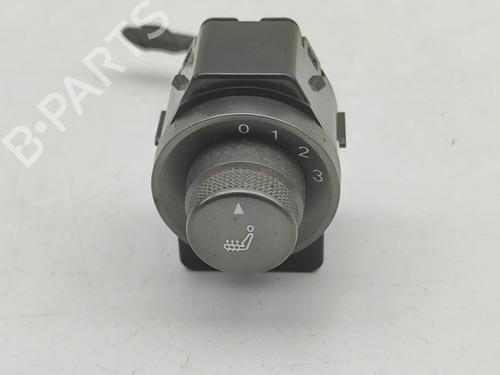 Used Switch Switch SSANGYONG REXTON W / REXTON 2.2 Xdi All-wheel Drive (178 hp) 32973988 32973988