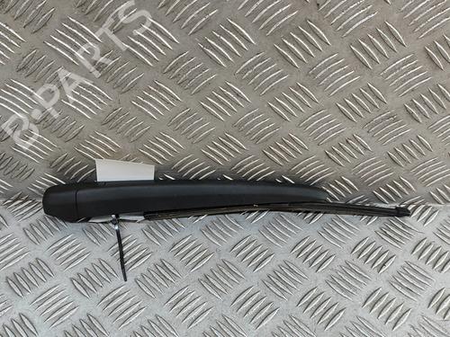 Used Rear windshield wiper arm INFINITI Q30 1.6 (156 hp) 28564077