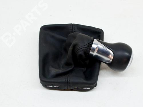 manual-gearbox-selector-audi-a4-b9-avant-8w5-8wd-14-tfsi-2015-7267031 main image