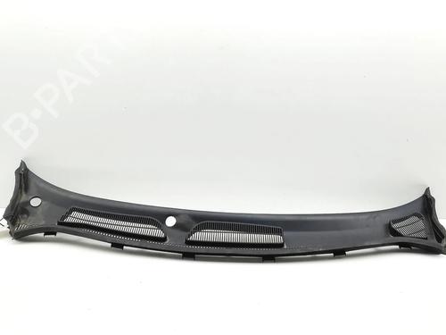 Griglia sotto parabrezza Griglia sotto parabrezza FORD FIESTA VII (HJ, HF) 1.0 EcoBoost (125 hp) 35811739 35811739