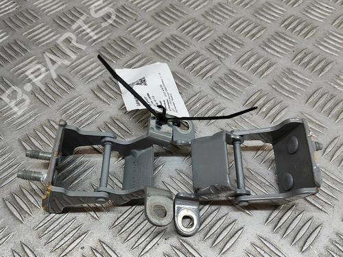 hingedoor-check-strap-volvo-xc40-536-2017-33370409 main image