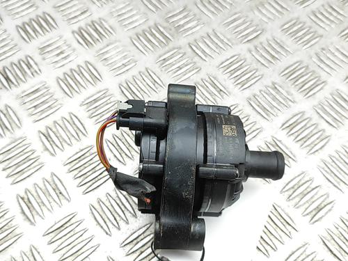 Used Auxiliary water pump Auxiliary water pump VW ID. Buzz Bus (EBB, EBJ) Electric (EBB, EBJ) (286 hp) 33379106 33379106