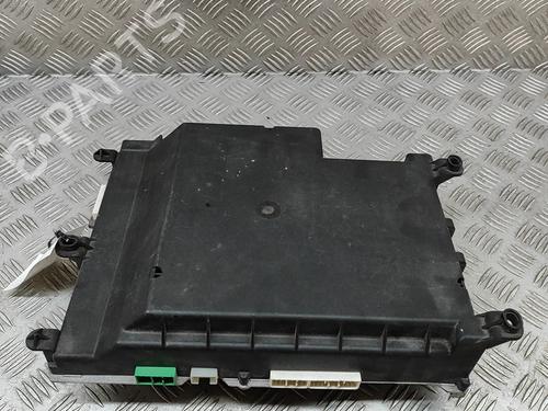 Used Fuse box Fuse box LAND ROVER RANGE ROVER II (P38A) 4.6 4x4 (228 hp) 27785724 27785724