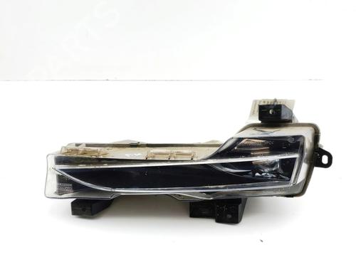 Used Left front fog light Left front fog light TESLA MODEL 3 (5YJ3) EV AWD (441 hp) 39534996 39534996