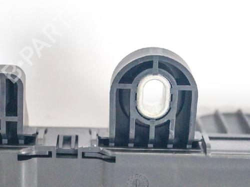 Fuse box OPEL INSIGNIA A (G09) 2.0 CDTI (68) | BP6742770E1 