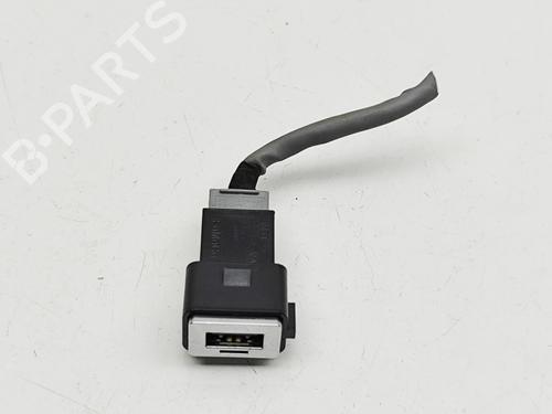 Used Electronic module Electronic module VOLVO V40 Hatchback (525) D3 (150 hp) 34136769 34136769