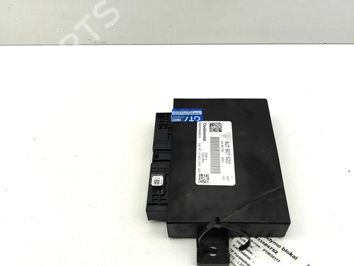 Engine control unit (ECU) PORSCHE TAYCAN Cross Turismo (Y1B) 4S Performance Battery Plus (Y1BDB1) | BP31762739M57