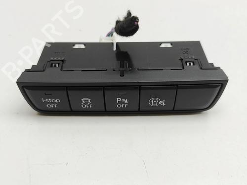 switch-mazda-3-hatchback-bp-2018-33381133 main image