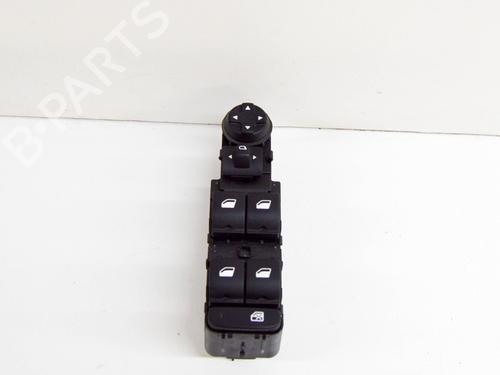 Used Right front window switch OPEL CROSSLAND X / CROSSLAND (P17, P2QO) 1.2 (75) (110 hp) 11252841