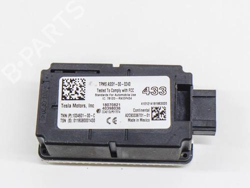 Used Electronic module Electronic module TESLA MODEL S (5YJS) 75 (388 hp) 7798470 7798470