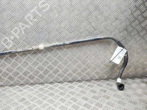 Pipe TESLA MODEL Y (5YJY) Long Range All-wheel Drive | BP39073195M125 - Image 4