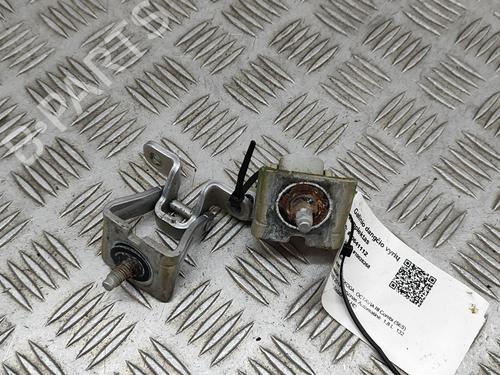 Used Hinge/Door check strap SKODA OCTAVIA III Combi (5E5, 5E6) 1.8 TSI 4x4 (180 hp) 26679715