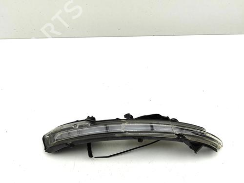 left-side-indicator-porsche-cayenne-9ya-2017-34374643 main image