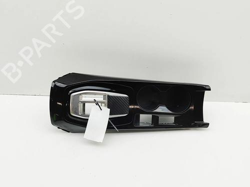 Kopholder/Genstandsholder Kopholder/Genstandsholder PEUGEOT 2008 II (UD_, US_, UY_, UJ_, UR_, UC_) e-2008 (UKZKXZ) (136 hp) 36181036 36181036