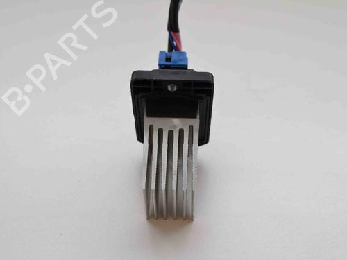 Used Heater resistor HYUNDAI i40 I CW (VF) 1.7 CRDi (116 hp) 30268540