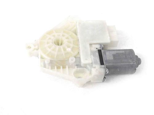 Rudehejsemotor bagstkærm venstre VW GOLF VII (5G1, BQ1, BE1, BE2) 1.4 TSI (125 hp) 30231389