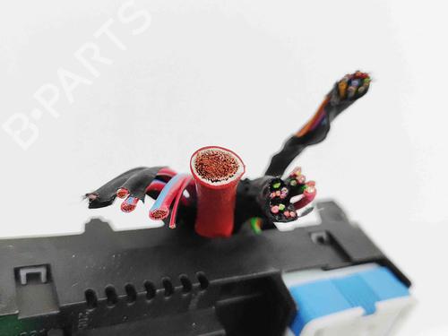 Fuse box BMW 5 (G30, F90) 530 e Plug-in-Hybrid xDrive | BP29488240E1 - Image 4