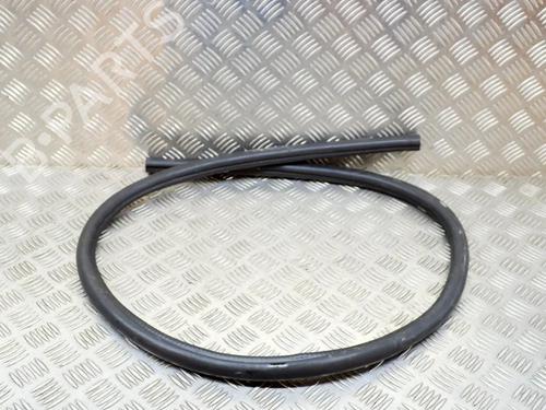 Used Rubber door seal Rubber door seal FORD USA MUSTANG Coupe 5.0 V8 (441 hp) 27752363 27752363