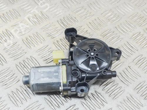 Used Right front window motor SKODA OCTAVIA III (5E3, NL3, NR3) 2.0 TDI (150 hp) 8839975