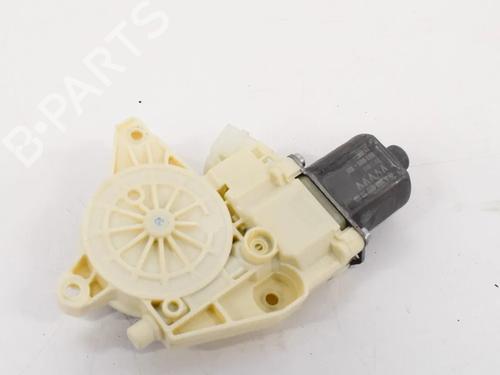 Used Right front window motor Right front window motor MERCEDES-BENZ GLA-CLASS (X156) GLA 220 d (156.903) (177 hp) 6736476 6736476