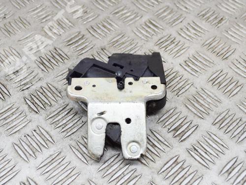 tailgate-lock-audi-a8-d3-4e2-4e8-30-tdi-quattro-audi-4f5827505d-4e0827645a-2002-2003-2004-2005-2006-2007-2008-2009-2010-10073810 main image