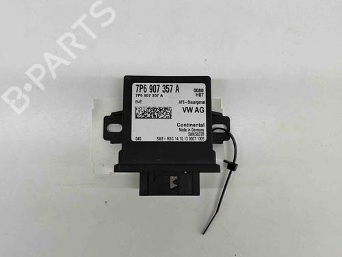 Used Electronic module SKODA OCTAVIA III Combi (5E5, 5E6) 2.0 TDI (150 hp) 16535803