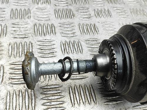 Left rear driveshaft BMW XM (G09) XM All-wheel Drive | BP32370041M40 