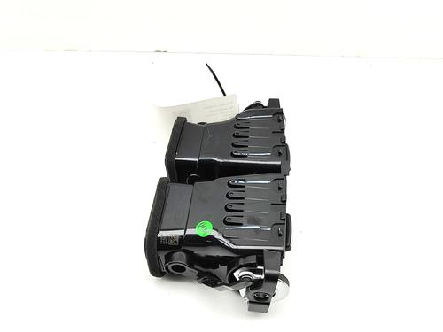 Air vent JAGUAR XE (X760) 2.0 D | BP38421728I21 - Image 2