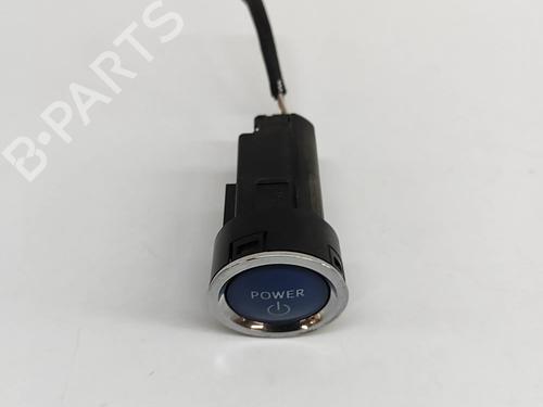 switch-toyota-rav-4-v-_a5_-_h5_-2018-27791633 main image