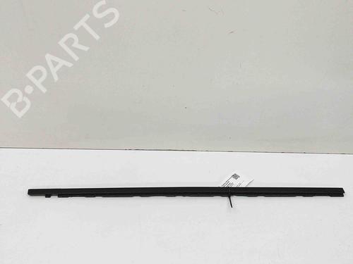 Used Door moulding trim PEUGEOT 408 II (FP_, F3_, FM_) PureTech 130 (FPHNST) (131 hp) 28434099