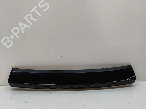 Used Boot lining PEUGEOT 2008 II (UD_, US_, UY_, UJ_, UR_, UC_) 1.2 Hybrid 136 (URHPYC, USHPY) (136 hp) 30595986