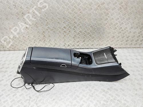 Console centrale Console centrale MERCEDES-BENZ S-CLASS (W222, V222, X222) S 350 BlueTEC / d (222.132, 222.032, 222.123) (258 hp) 37468943 37468943