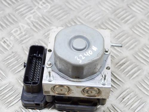Used ABS pump ABS pump RENAULT CAPTUR I (J5_, H5_) 0.9 TCe 90 (90 hp) 11815003 11815003