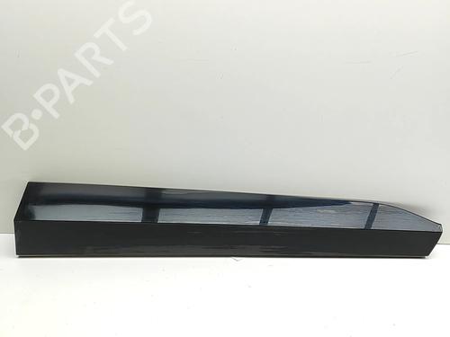 Used Door moulding trim BMW XM (G09) XM All-wheel Drive (653 hp) 32213695