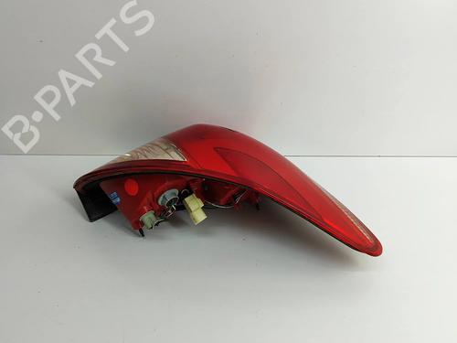 Right taillight TOYOTA RAV 4 III (_A3_) 2.2 D 4WD (ALA30_, ALA30R) | BP32213405C35