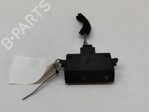 Used Switch RENAULT AUSTRAL E-TECH 200 Hybrid (HGM2) (199 hp) 29007749