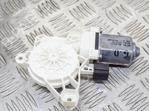 Rudehejsemotor bagstkærm højre AUDI A6 C8 (4A2) 40 TDI (190 hp) 27749317