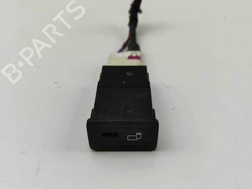 electronic-module-mercedes-benz-sprinter-3-t-van-b910-2018-30108779 main image